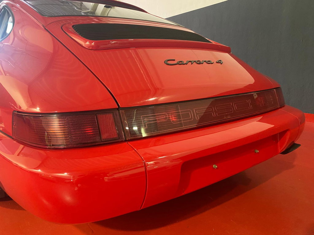 Porsche 964 Carrera 4
