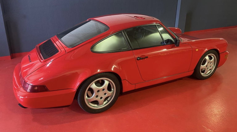 Porsche 964 Carrera 4