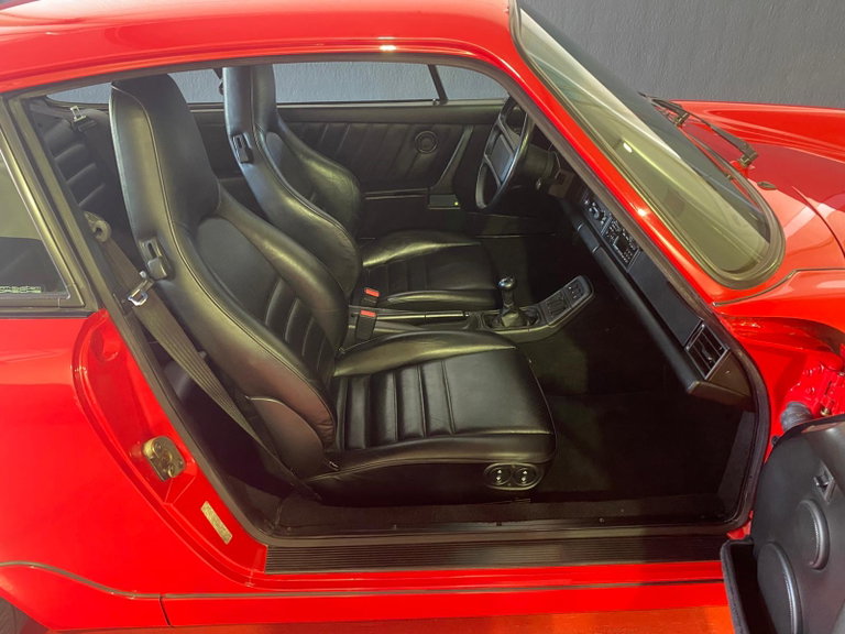 Porsche 964 Carrera 4