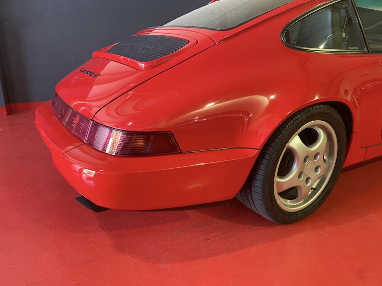 Porsche 964 Carrera 4