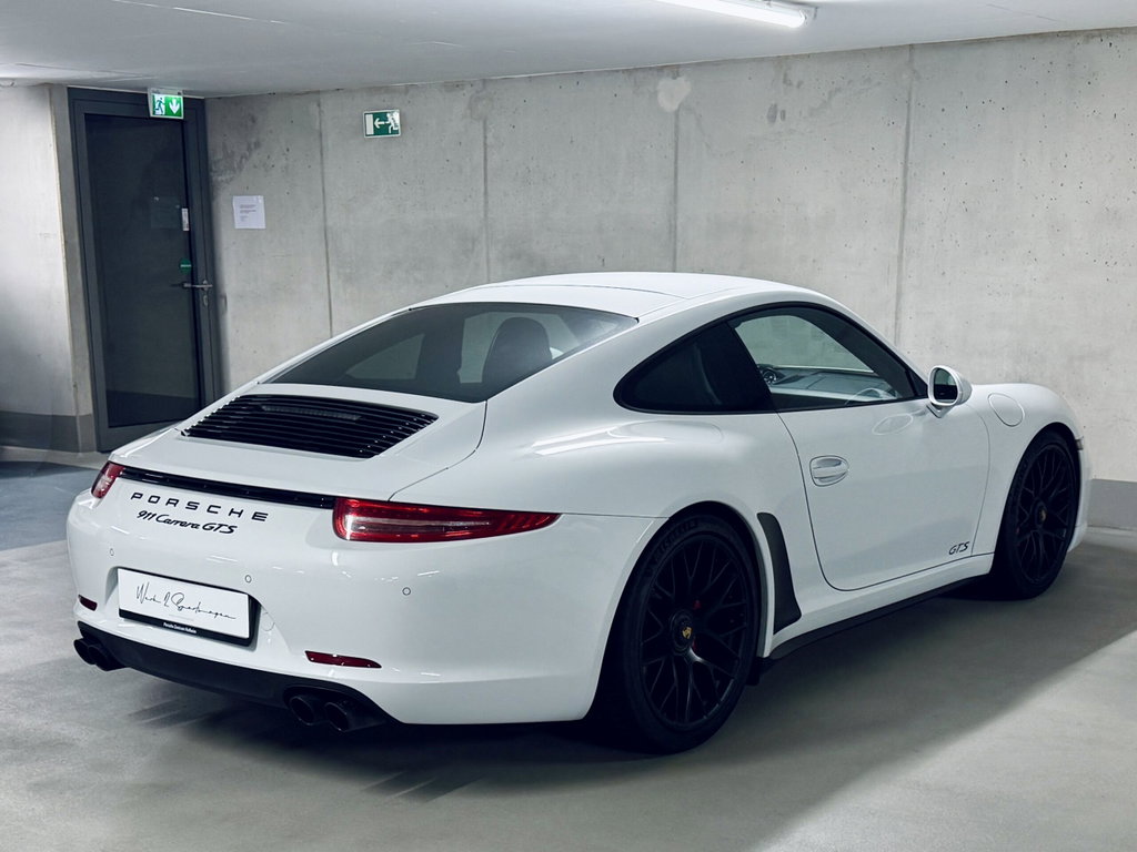 Porsche 991 Carrera GTS