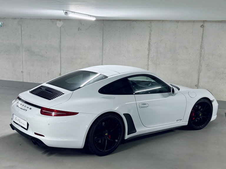 Porsche 991 Carrera GTS