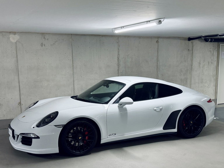 Porsche 991 Carrera GTS