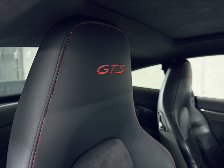 Porsche 991 Carrera GTS