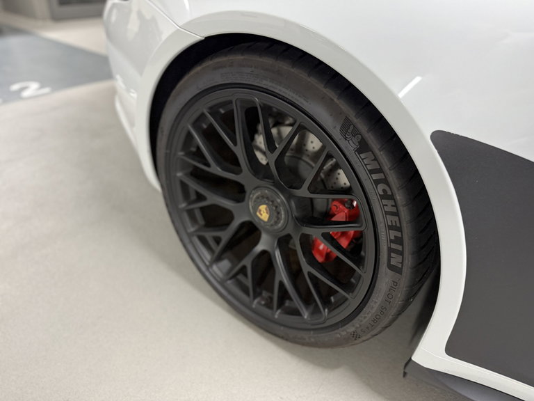 Porsche 991 Carrera GTS