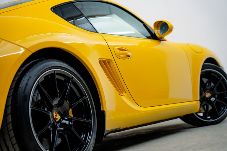 Porsche 987 Cayman S