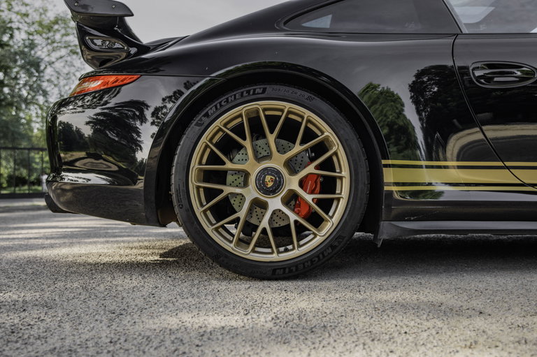 Porsche 991 Carrera GTS