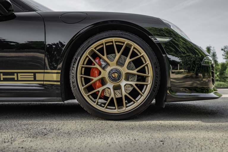 Porsche 991 Carrera GTS