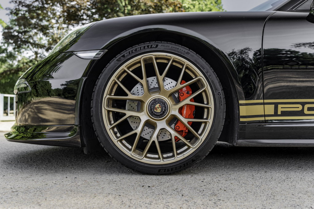 Porsche 991 Carrera GTS