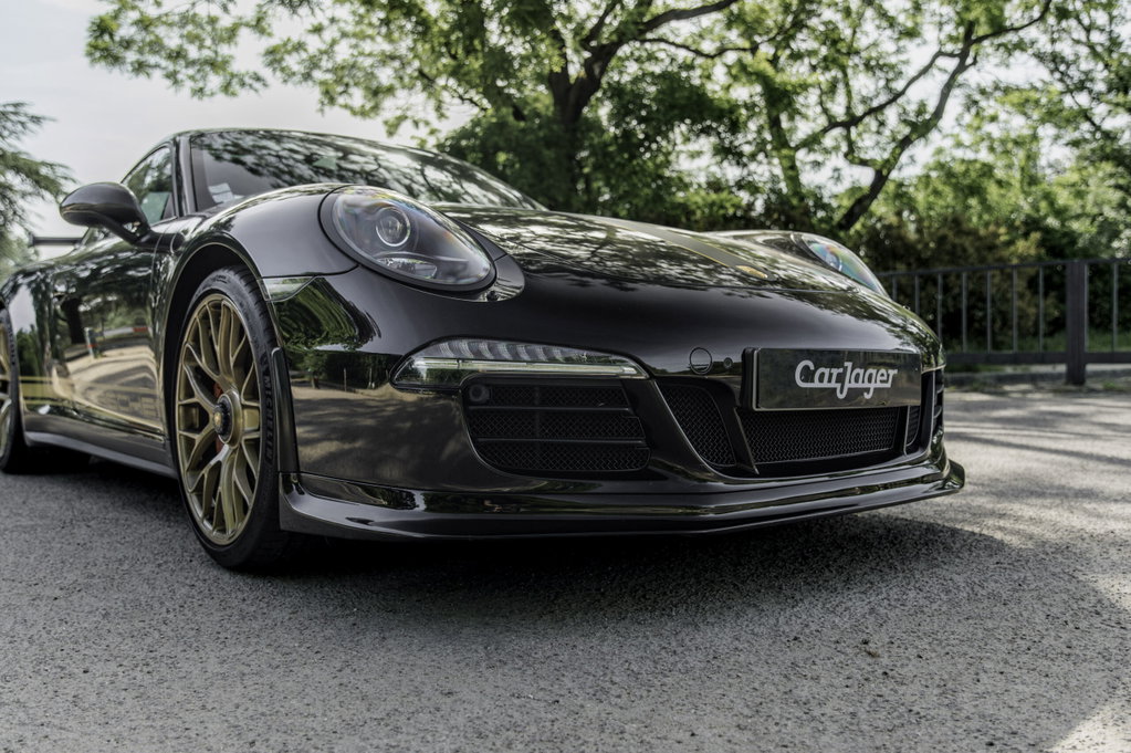 Porsche 991 Carrera GTS