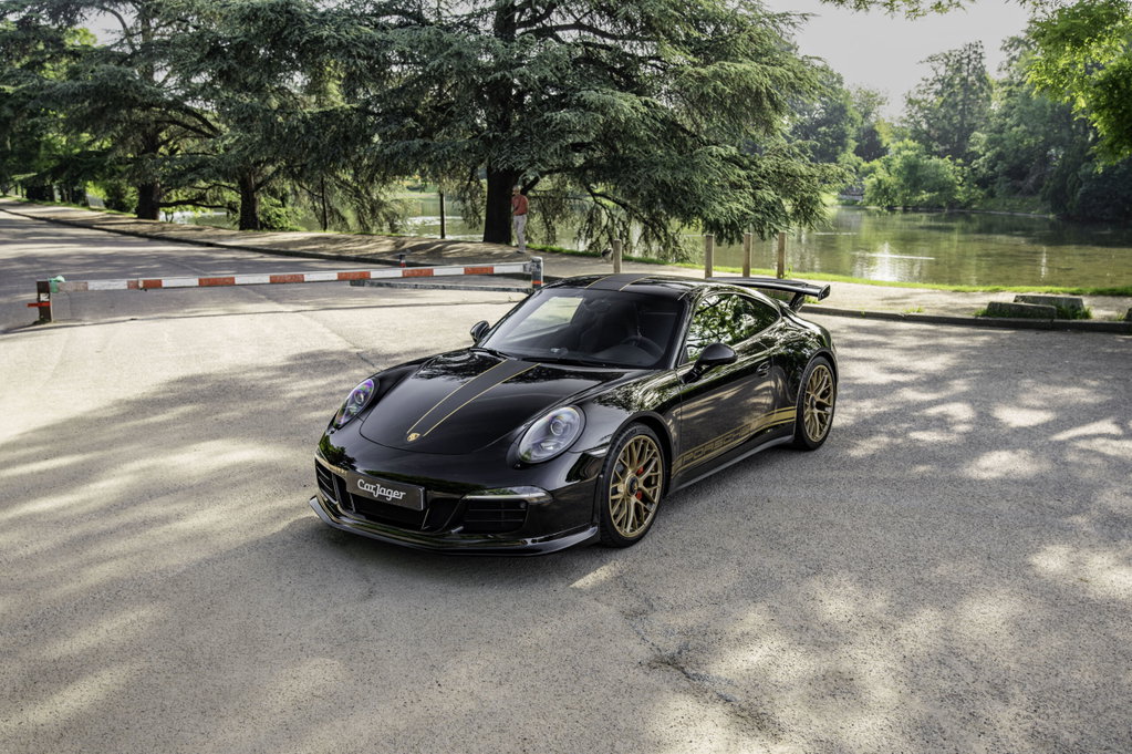 Porsche 991 Carrera GTS