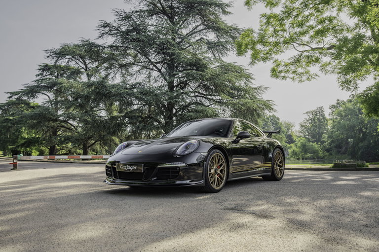Porsche 991 Carrera GTS