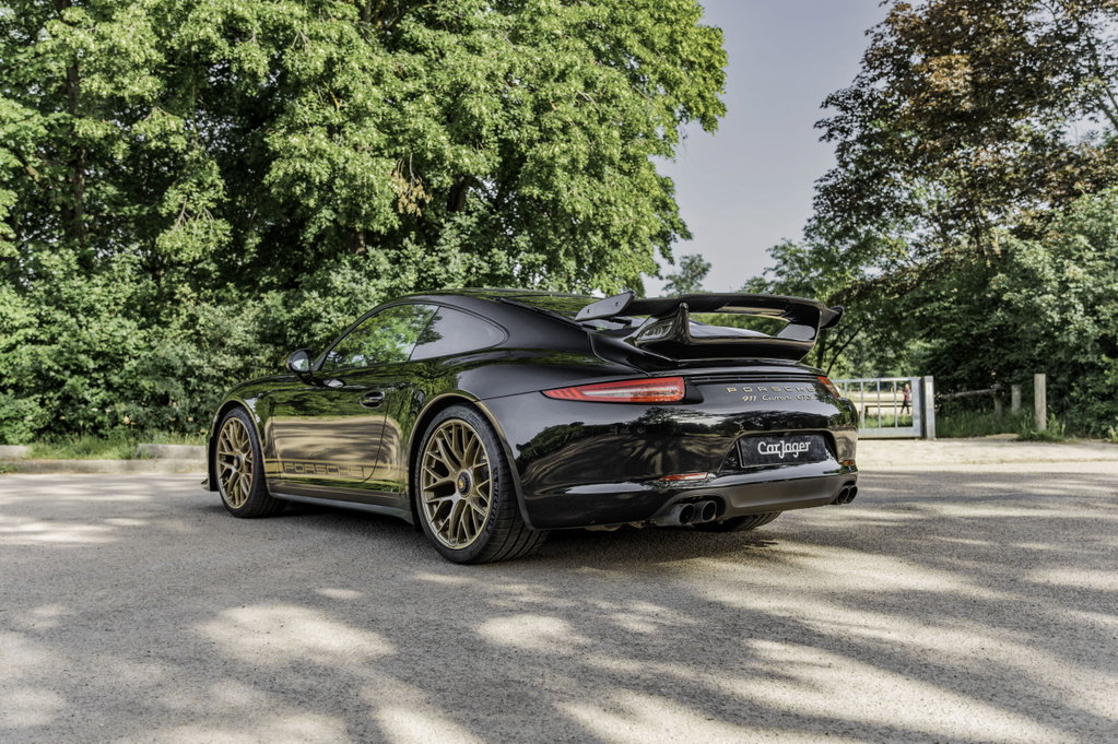 Porsche 991 Carrera GTS