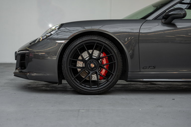 Porsche 991.2 Carrera GTS