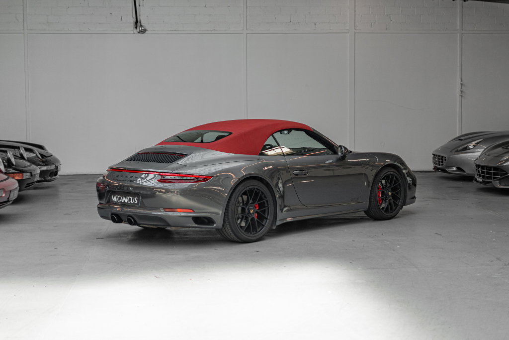 Porsche 991.2 Carrera GTS