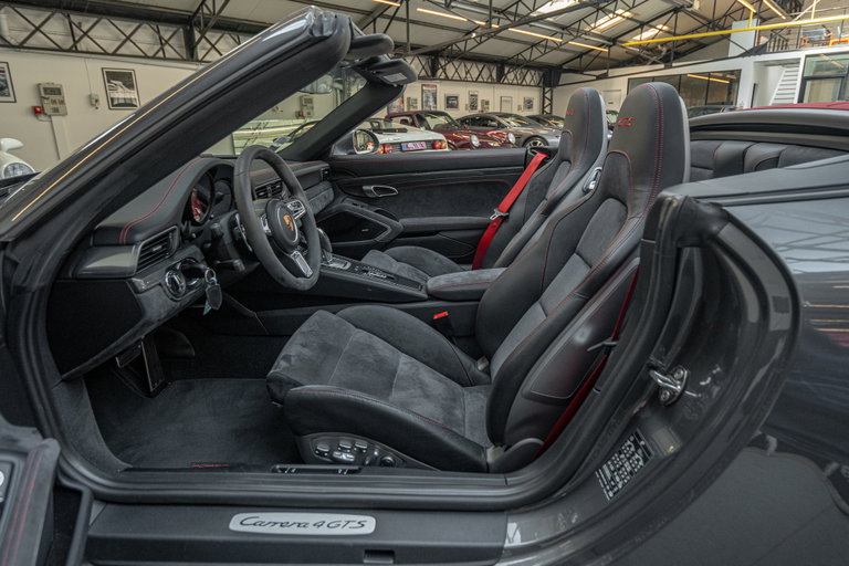 Porsche 991.2 Carrera GTS
