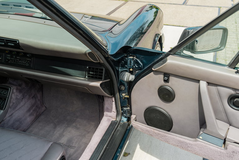 Porsche 964 Carrera 4