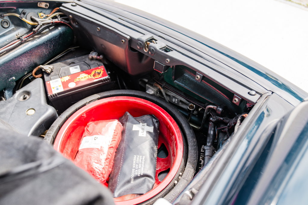 Porsche 964 Carrera 4