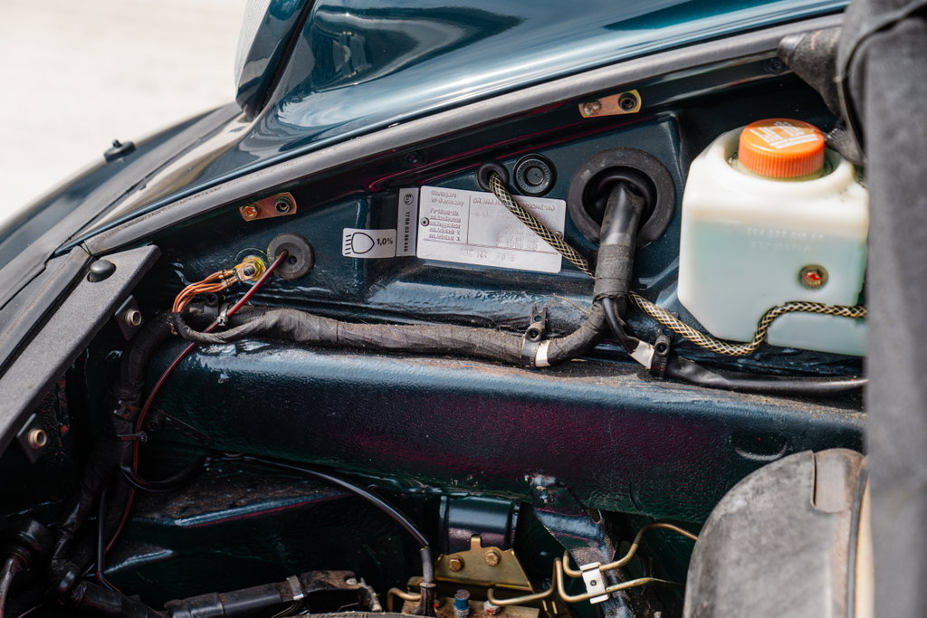 Porsche 964 Carrera 4