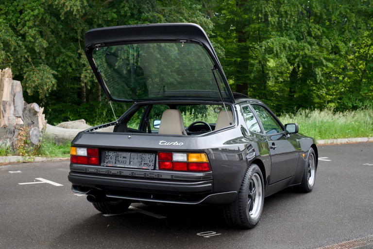 Porsche 944 Turbo Coupé