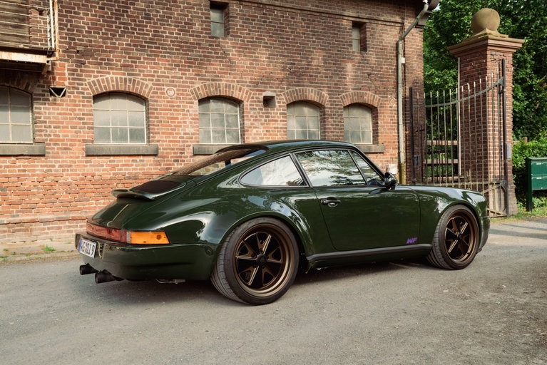 Porsche 911 Backdate