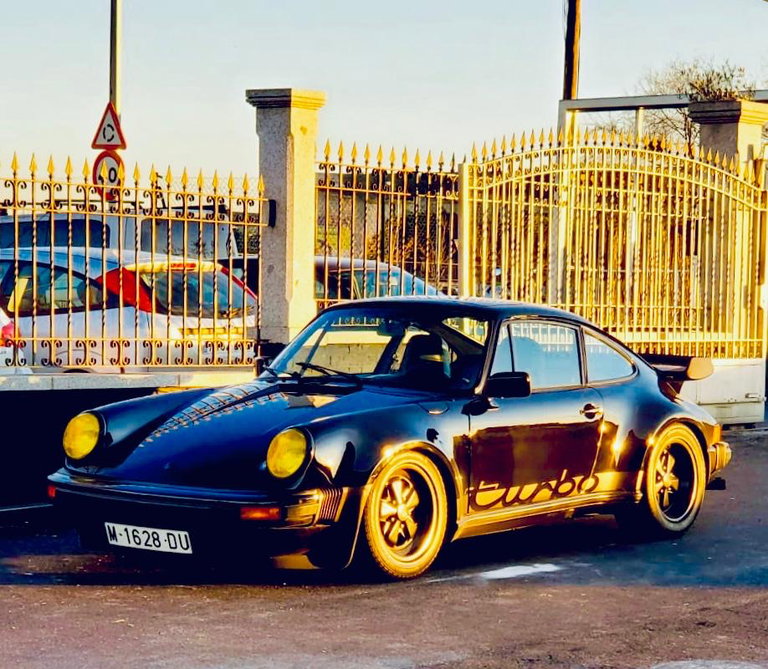 Porsche 911 Modified