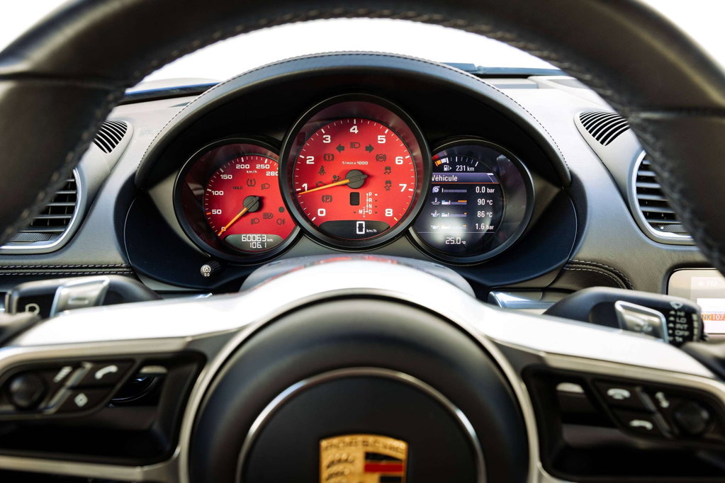 Porsche 718 Cayman