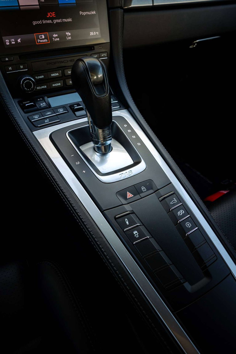 Porsche 718 Cayman