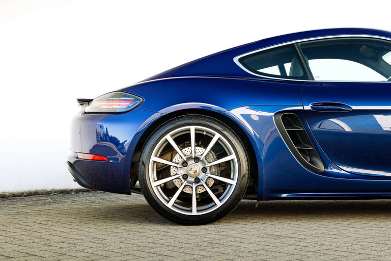 Porsche 718 Cayman