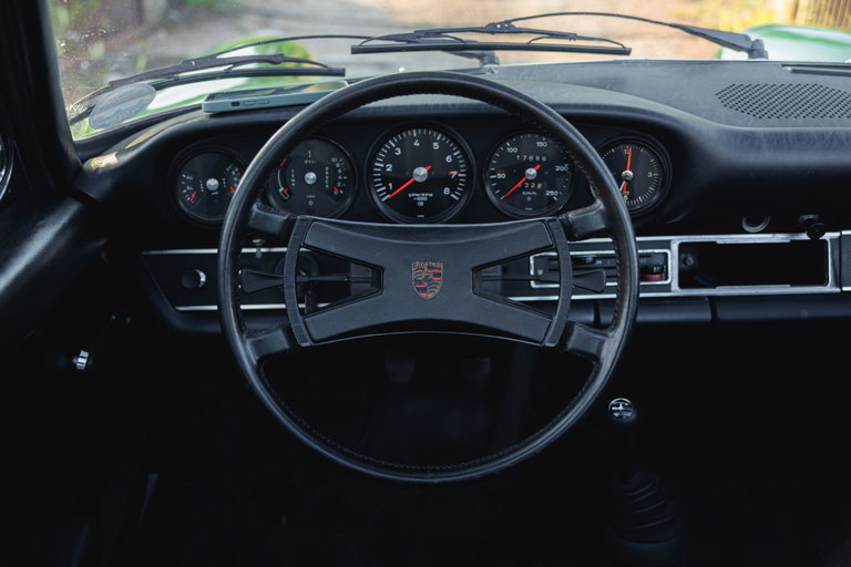 Porsche 911 E