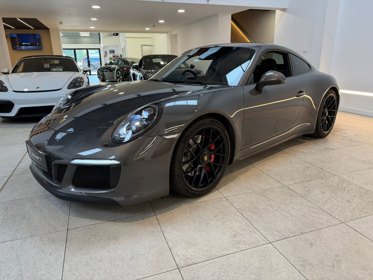 Porsche 991.2 Carrera GTS