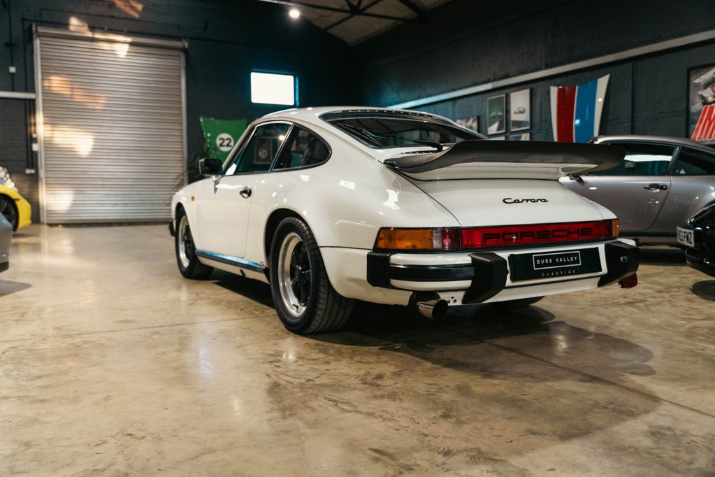 Porsche 911 Carrera 3.2