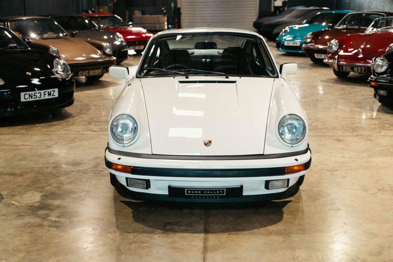 Porsche 911 Carrera 3.2