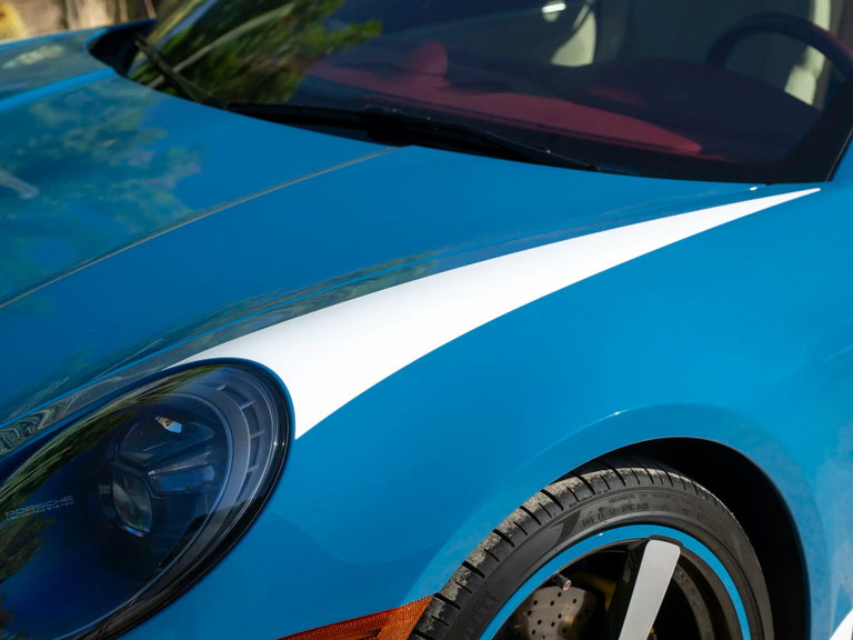 Porsche 992 Heritage Design Edition