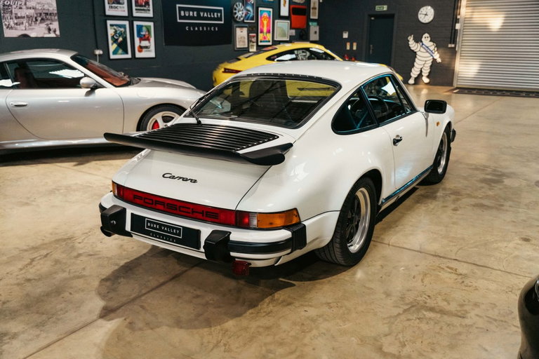 Porsche 911 Carrera 3.2