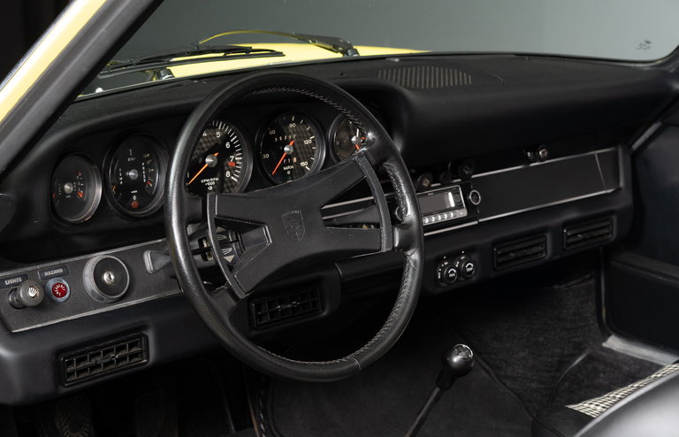 Porsche 911 S (F-Modell)
