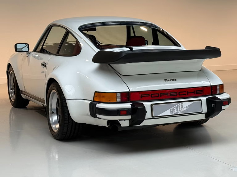 Porsche 911 Turbo 3.3