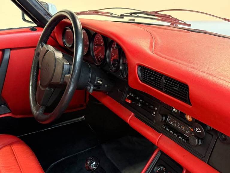 Porsche 911 Turbo 3.3