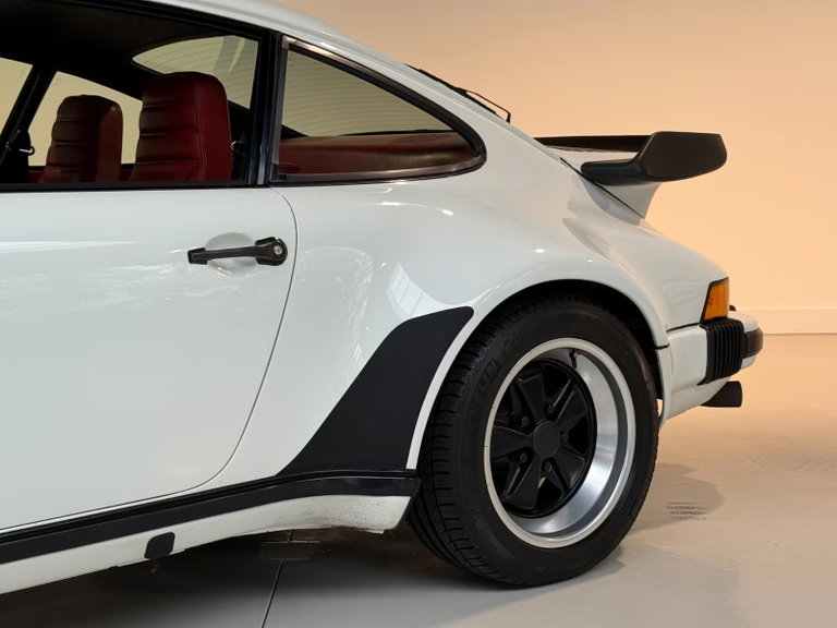 Porsche 911 Turbo 3.3