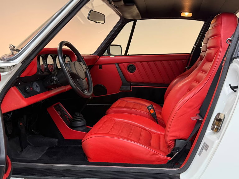Porsche 911 Turbo 3.3