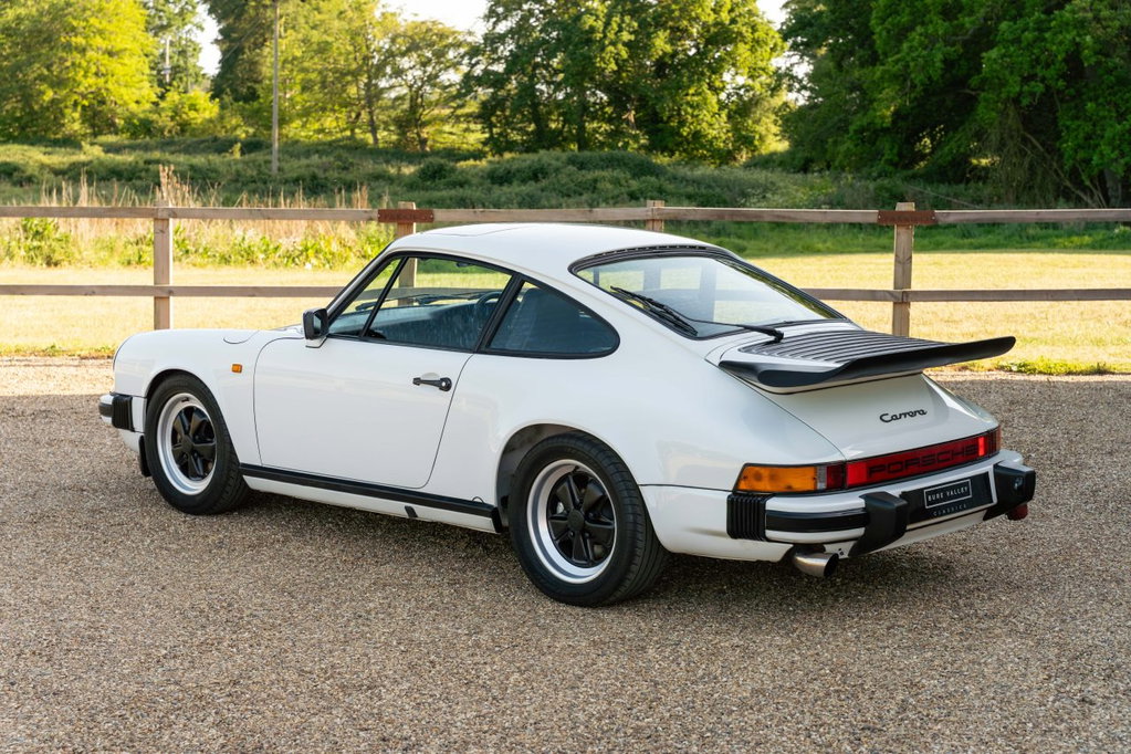 Porsche 911 Carrera 3.2