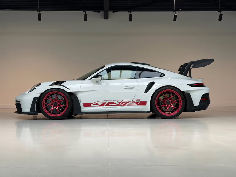Porsche 992 GT3 RS