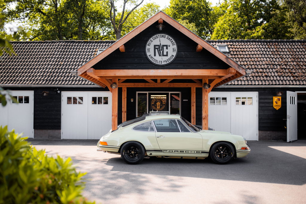 Porsche 911 Backdate