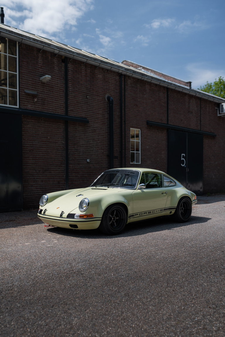 Porsche 911 Backdate