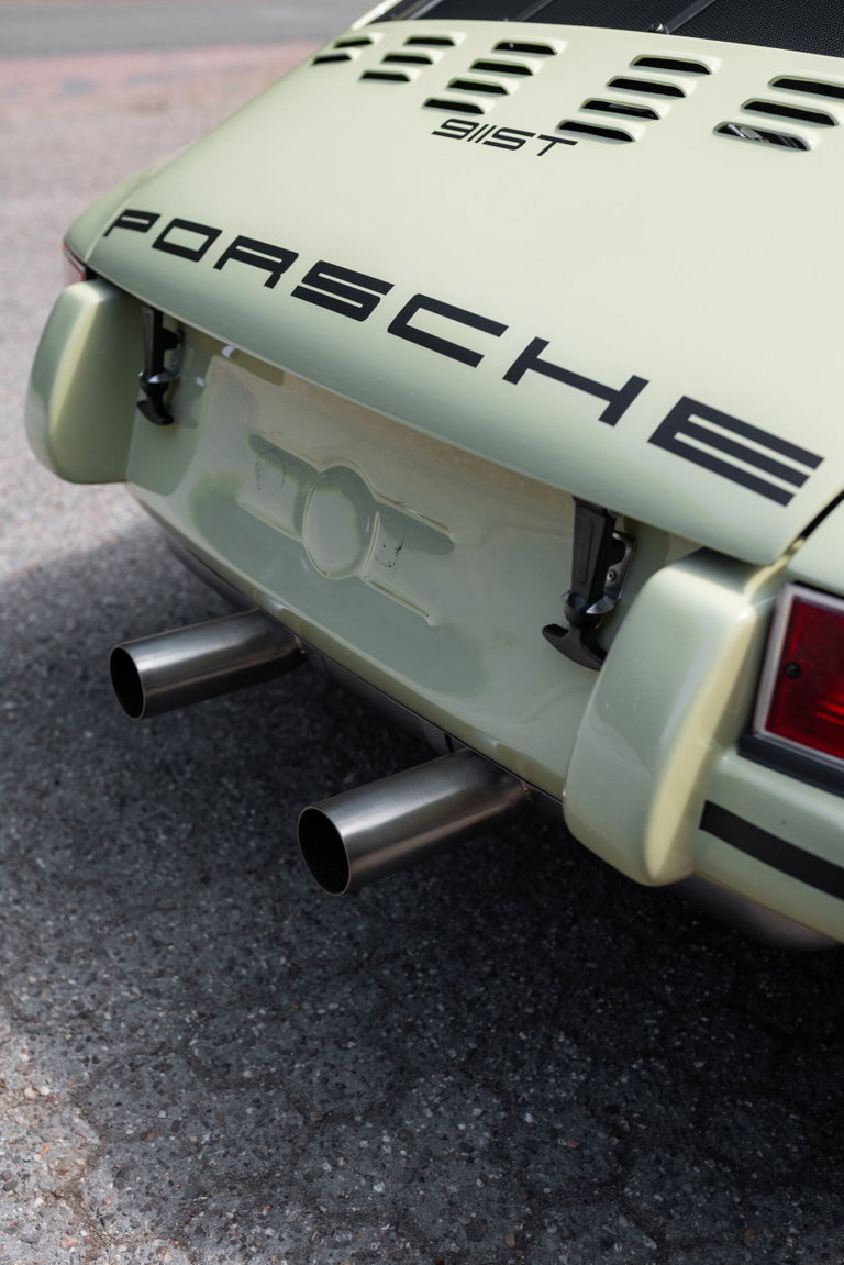 Porsche 911 Backdate