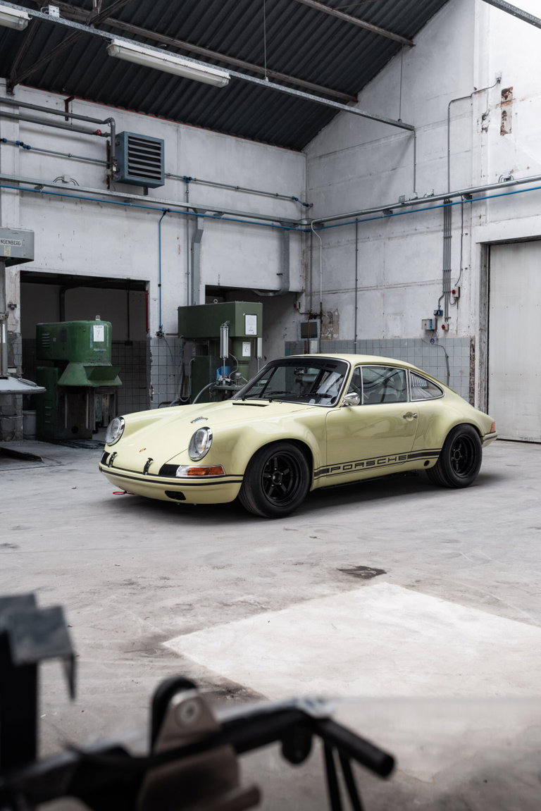 Porsche 911 Backdate
