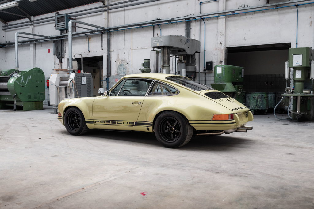 Porsche 911 Backdate