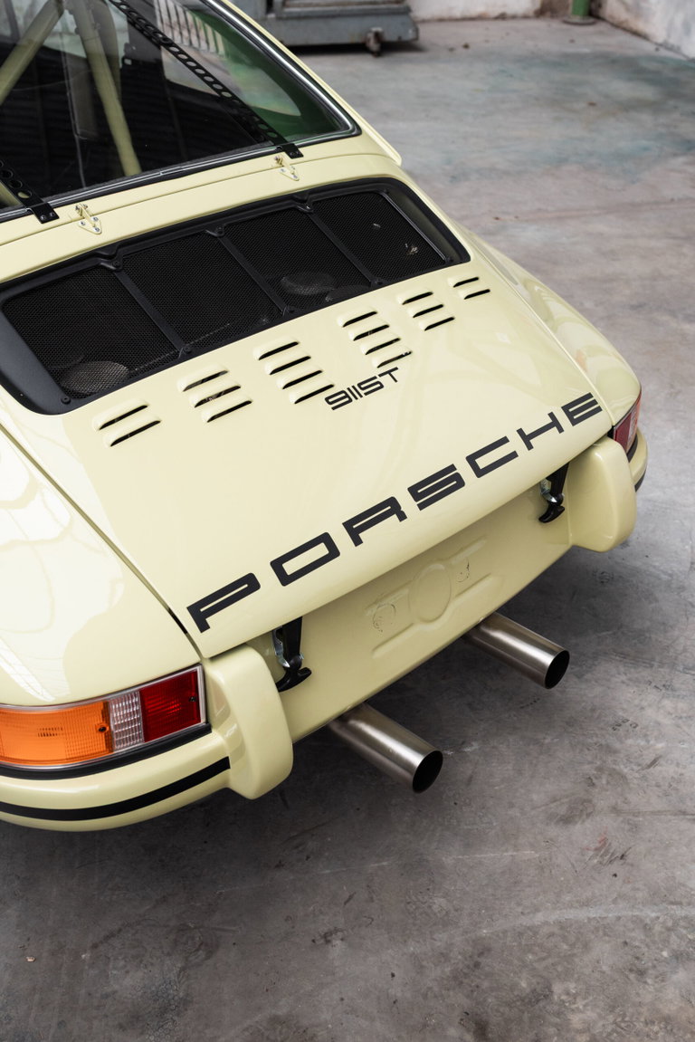 Porsche 911 Backdate