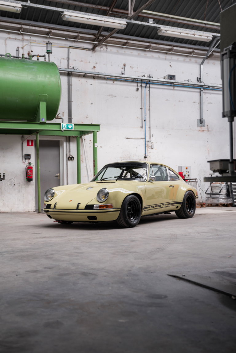 Porsche 911 Backdate