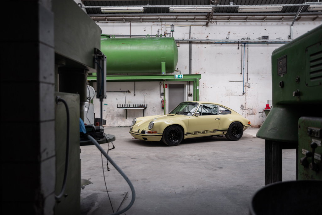 Porsche 911 Backdate